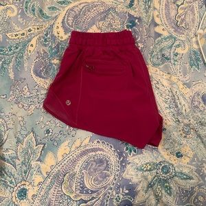 Lululemon Hotty Hot Short 2.5”
